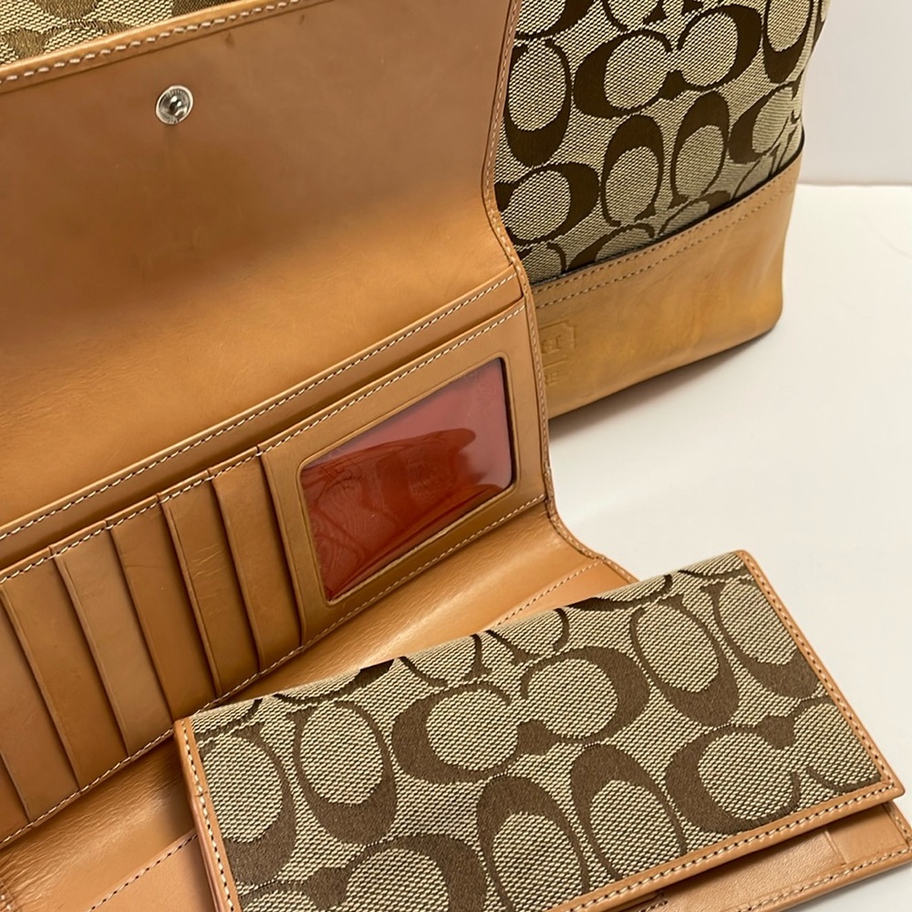 Coach Vintage Hamptons Signature Long Wallet Khaki Tan - Picture 4 of 10
